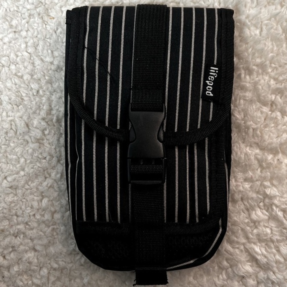 Lifepod Mobile Phone Storage Case (NWOT)